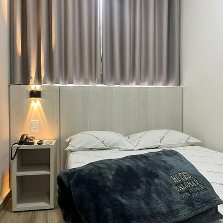 סאו פאולו Hotel Salomao - Proximo A 25 De Marco, Bom Retiro, Bras E Rua Santa Efigenia, A 2 Minutos Do Mirante Sampa Sky E Pista De Skate Anhangabau מראה חיצוני תמונה