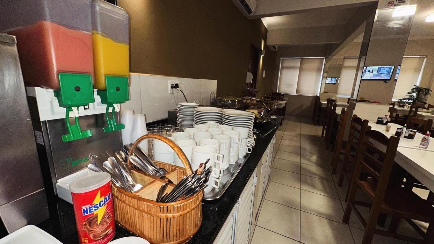 סאו פאולו Hotel Salomao - Proximo A 25 De Marco, Bom Retiro, Bras E Rua Santa Efigenia, A 2 Minutos Do Mirante Sampa Sky E Pista De Skate Anhangabau מראה חיצוני תמונה