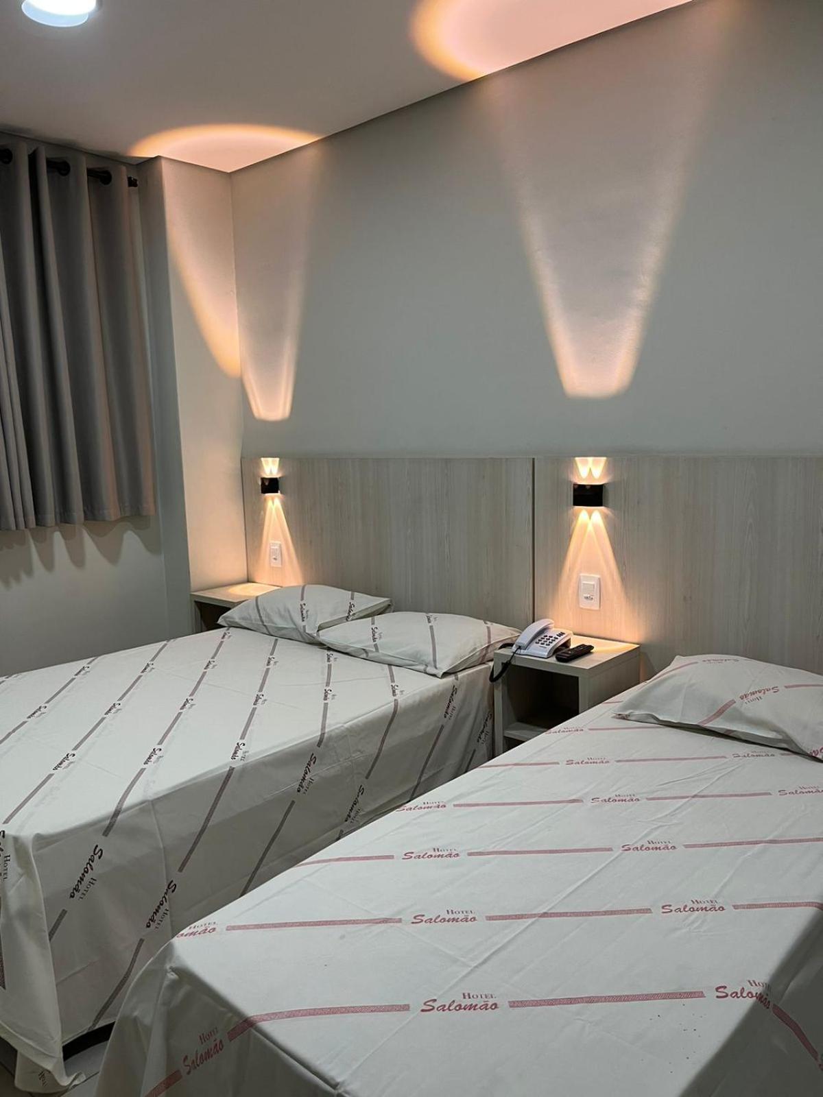 סאו פאולו Hotel Salomao - Proximo A 25 De Marco, Bom Retiro, Bras E Rua Santa Efigenia, A 2 Minutos Do Mirante Sampa Sky E Pista De Skate Anhangabau מראה חיצוני תמונה