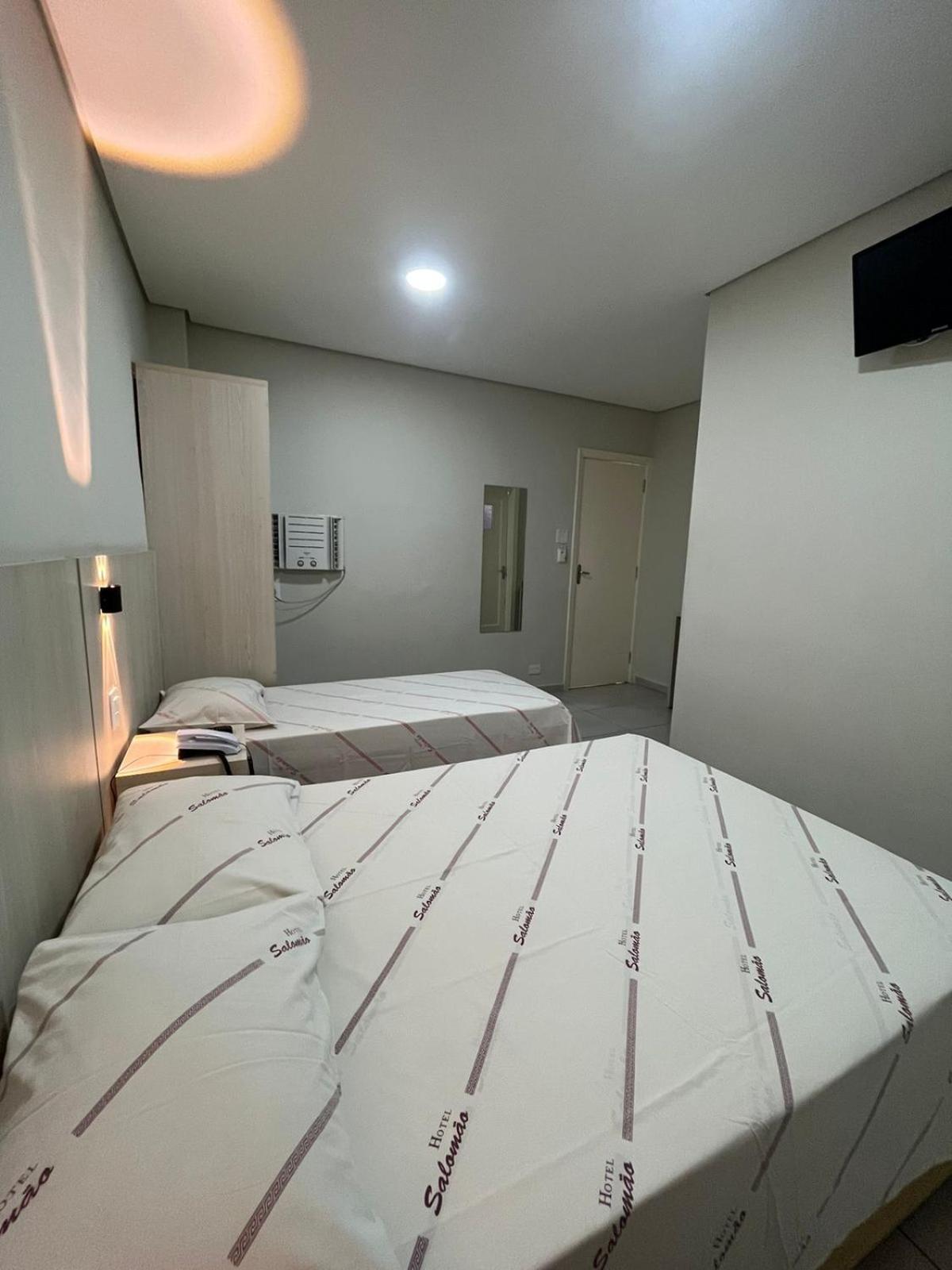 סאו פאולו Hotel Salomao - Proximo A 25 De Marco, Bom Retiro, Bras E Rua Santa Efigenia, A 2 Minutos Do Mirante Sampa Sky E Pista De Skate Anhangabau מראה חיצוני תמונה