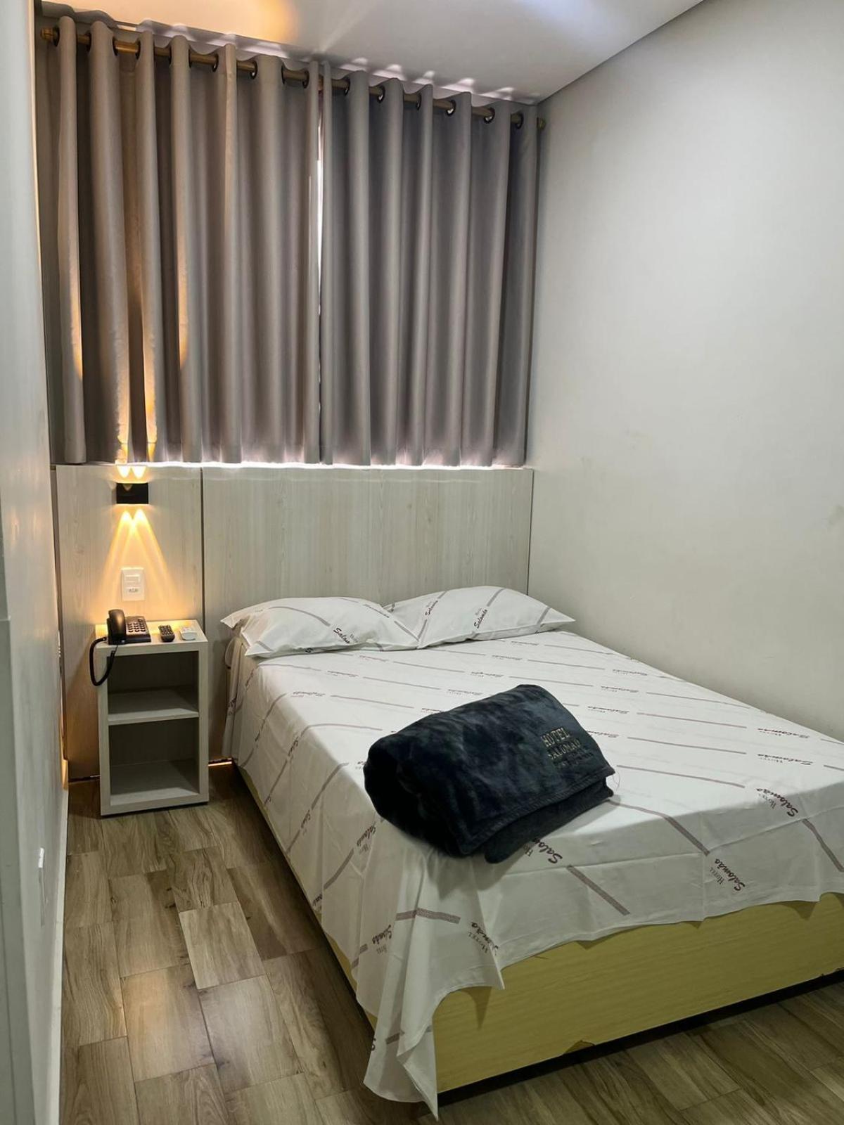 סאו פאולו Hotel Salomao - Proximo A 25 De Marco, Bom Retiro, Bras E Rua Santa Efigenia, A 2 Minutos Do Mirante Sampa Sky E Pista De Skate Anhangabau מראה חיצוני תמונה