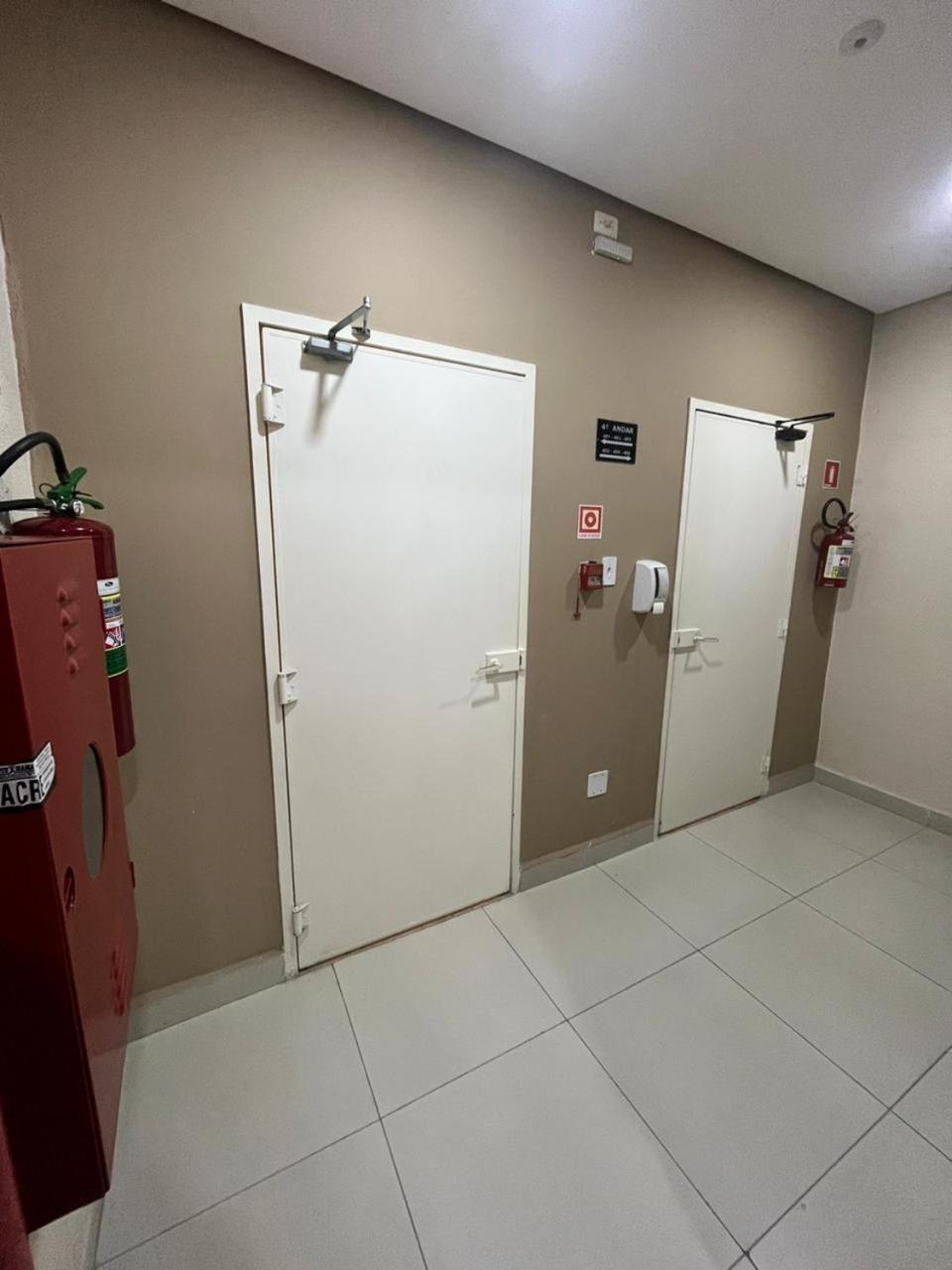 סאו פאולו Hotel Salomao - Proximo A 25 De Marco, Bom Retiro, Bras E Rua Santa Efigenia, A 2 Minutos Do Mirante Sampa Sky E Pista De Skate Anhangabau מראה חיצוני תמונה
